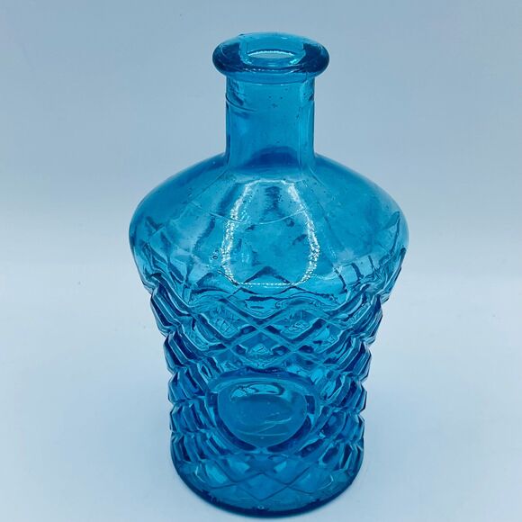 Vintage Blue Glass Diamond Pattern Decanter Bottle Vase from Taiwan Circa 1960s - Picture 2 of 8